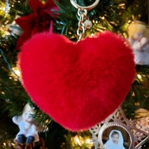 Michael Kors | Heart Pom Pom Key Chain